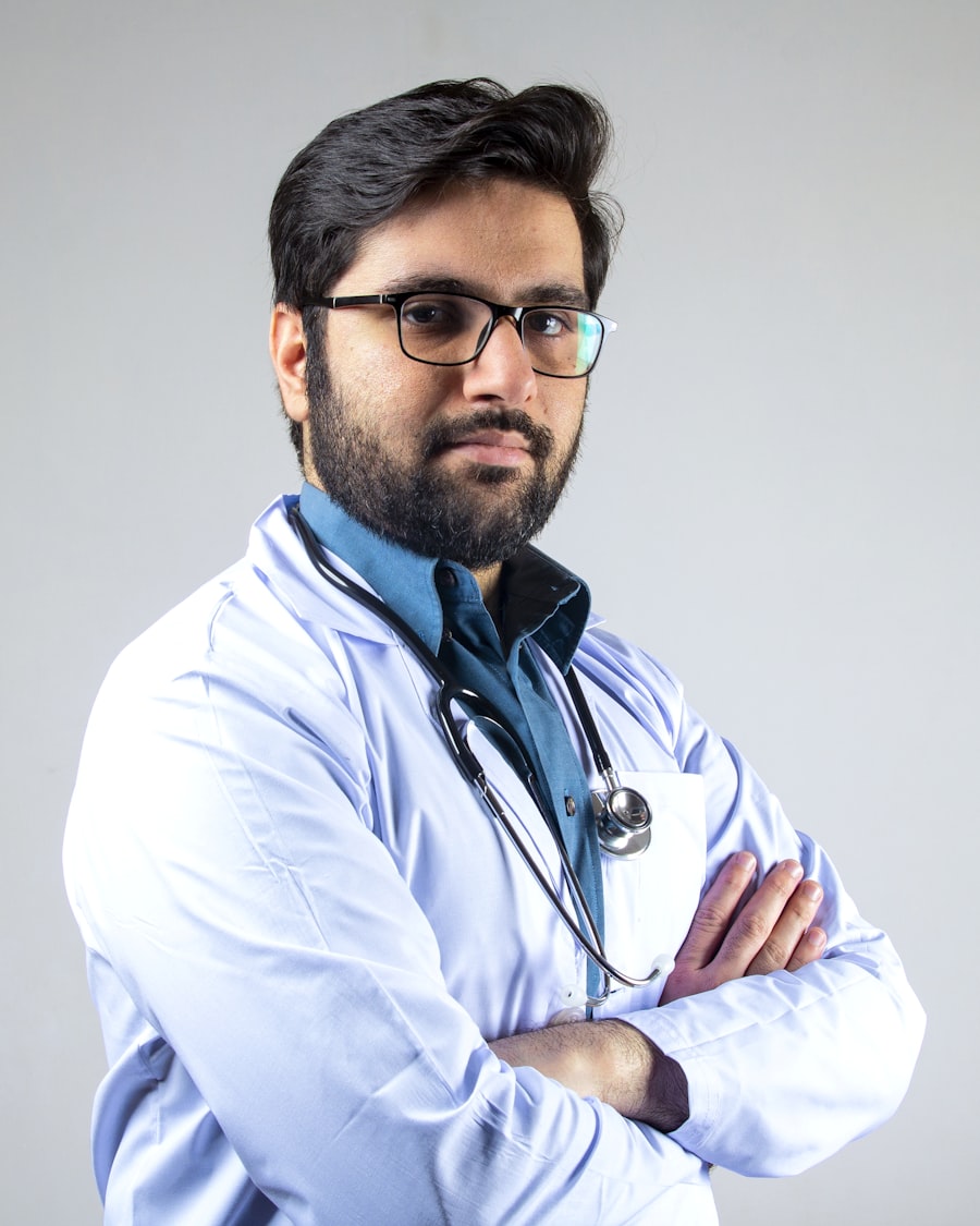 Dr. Anan Suriya